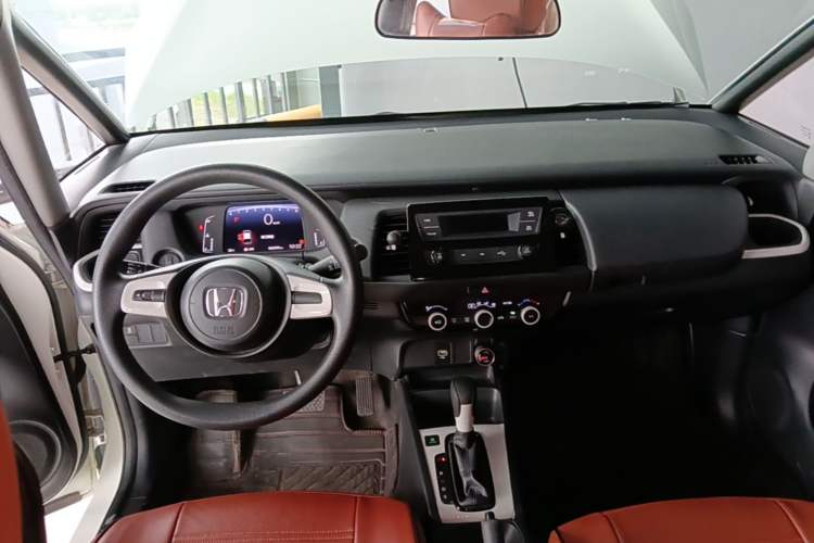Used Honda Fit 2021 1.5L CVT Trend Edition Center Console