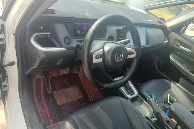 Used Honda Fit 2021 1.5L CVT Trend Edition Center Console