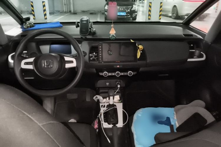 Used Honda Fit 2021 1.5L CVT Trend Edition Center Console