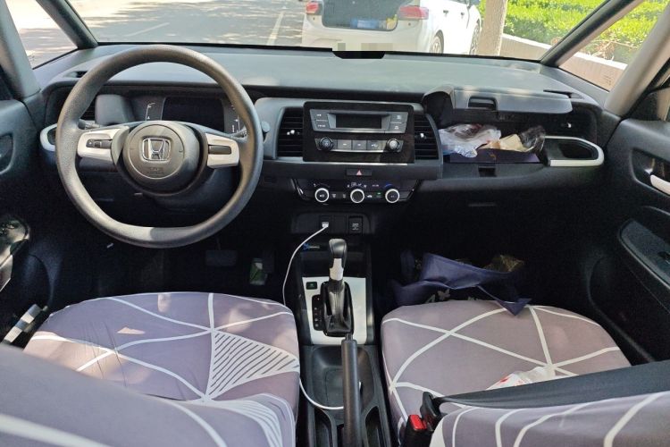 Used Honda Fit 2021 1.5L CVT Trend Edition Center Console