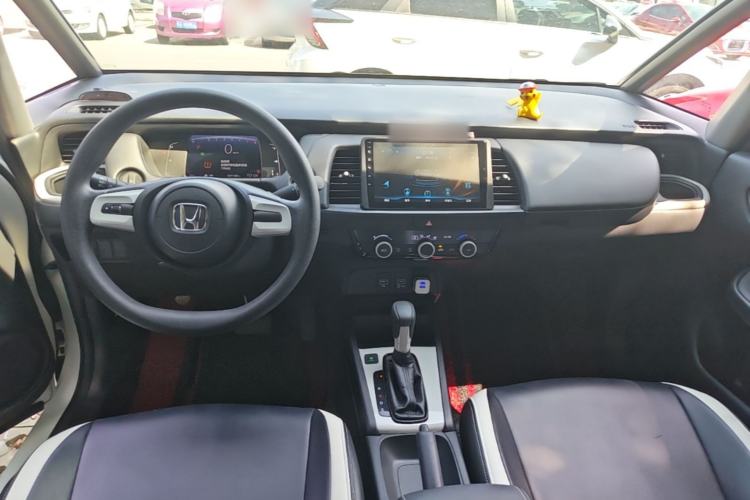 Used Honda Fit 2021 1.5L CVT Trendy Edition Center Console