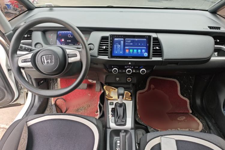 Used Honda Fit 2021 1.5L CVT Trend Edition Center Console