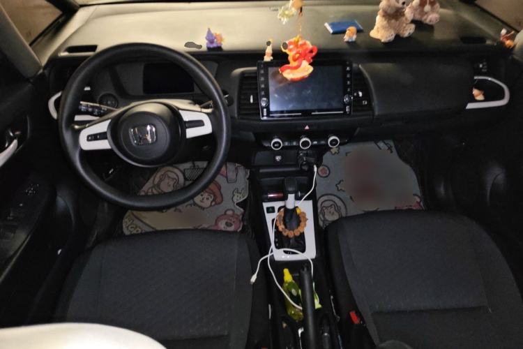 Used Honda Fit 2021 1.5L CVT Trend Edition Center Console