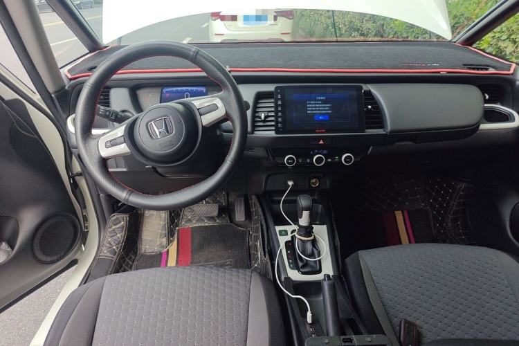 Used Honda Fit 2021 1.5L CVT Trend Edition Center Console