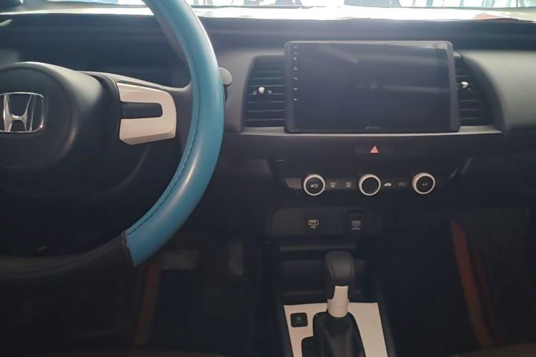 Used Honda Fit 2021 1.5L CVT Trendy Run Pro Edition Center Console
