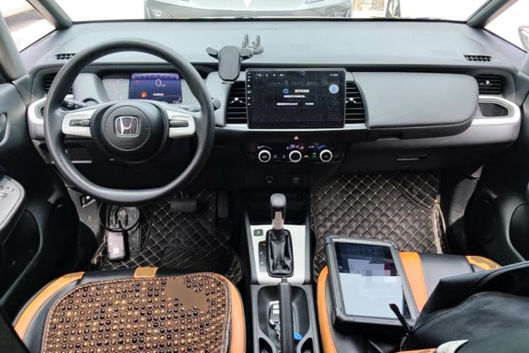 Used Honda Fit 2021 1.5L CVT Trend Edition Center Console