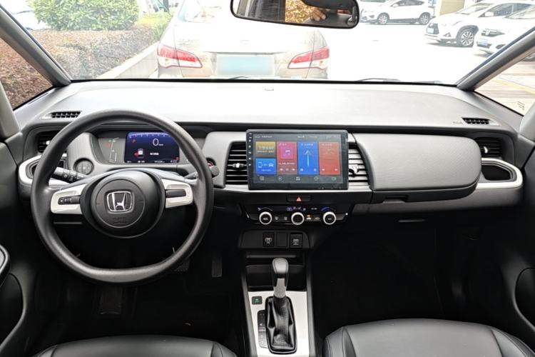Used Honda Fit 2021 1.5L CVT Trend Edition Center Console