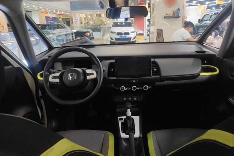 Used Honda Fit 2021 1.5L CVT Trendy Version Center Console