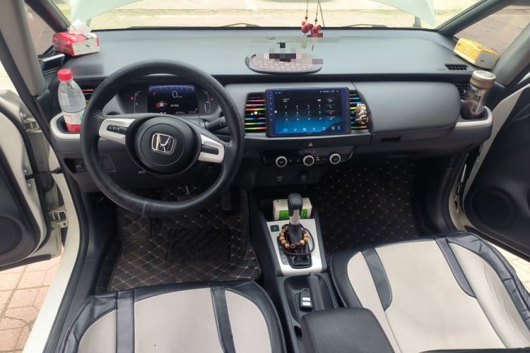 Used Honda Fit 2021 1.5L CVT Trend Edition Center Console