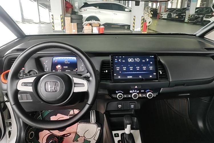 Used Honda Fit 2021 1.5L CVT Trendy Sports Edition Center Console