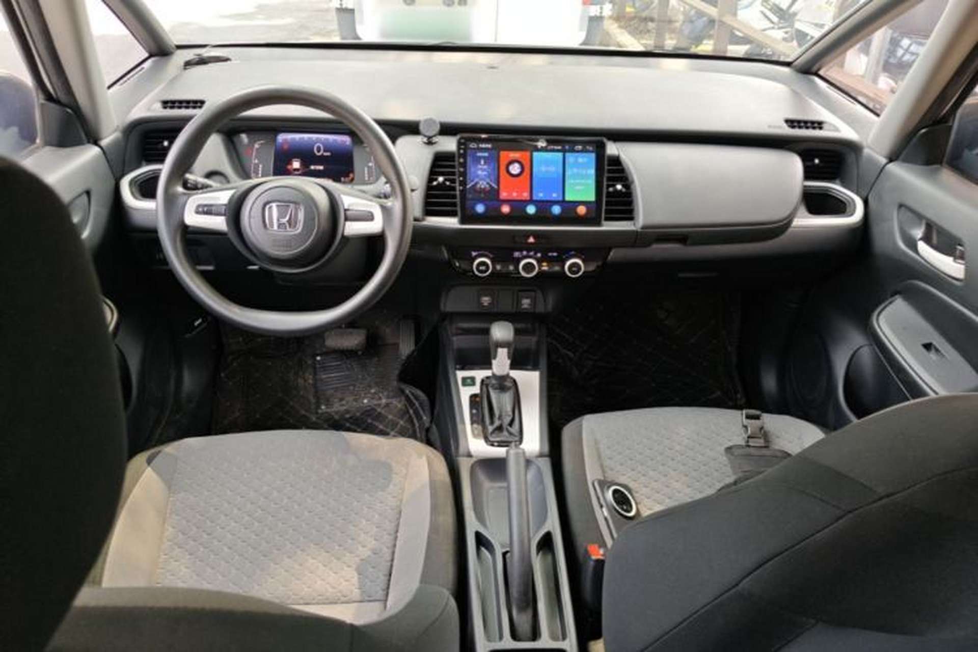 Used Honda Fit 2021 1.5L CVT Trend Edition Center Console
