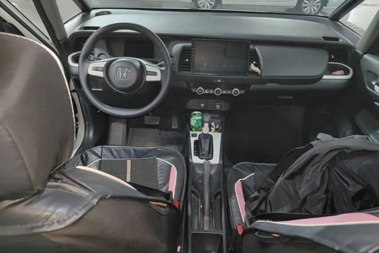 Used Honda Fit 2021 1.5L CVT Trend Edition Center Console