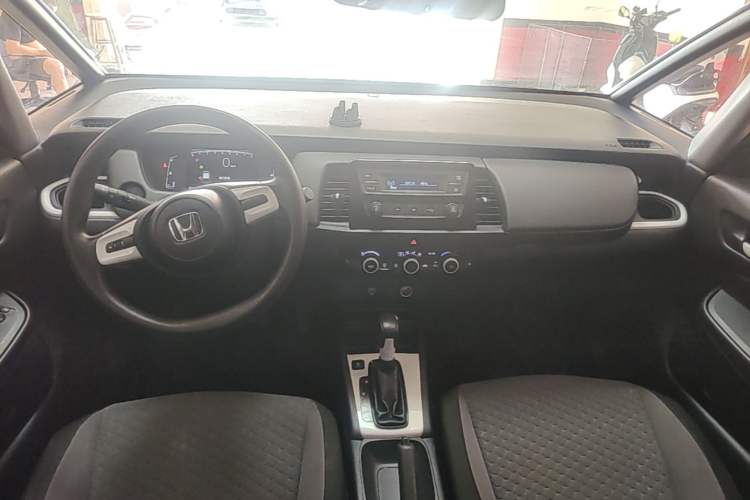 Used Honda Fit 2021 1.5L CVT Trend Edition Center Console
