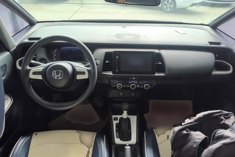 Used Honda Fit 2021 1.5L CVT Trend Edition Center Console