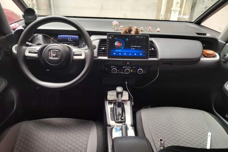 Used Honda Fit 2021 1.5L CVT Trendy Edition Center Console