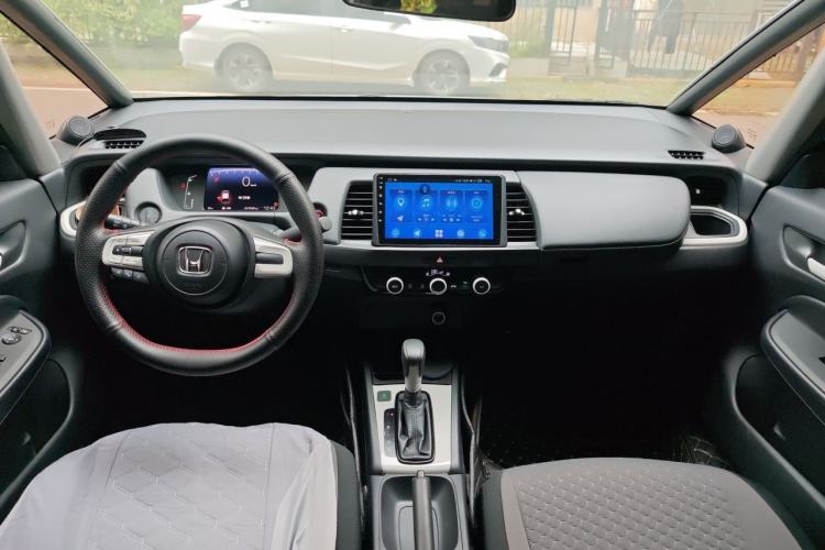 Used Honda Fit 2021 1.5L CVT Trendy Edition Center Console