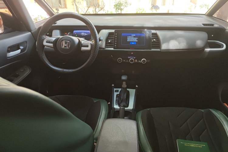 Used Honda Fit 2021 1.5L CVT Trend Edition Center Console