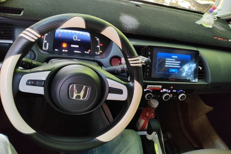 Used Honda Fit 2021 1.5L CVT Trend Edition Center Console