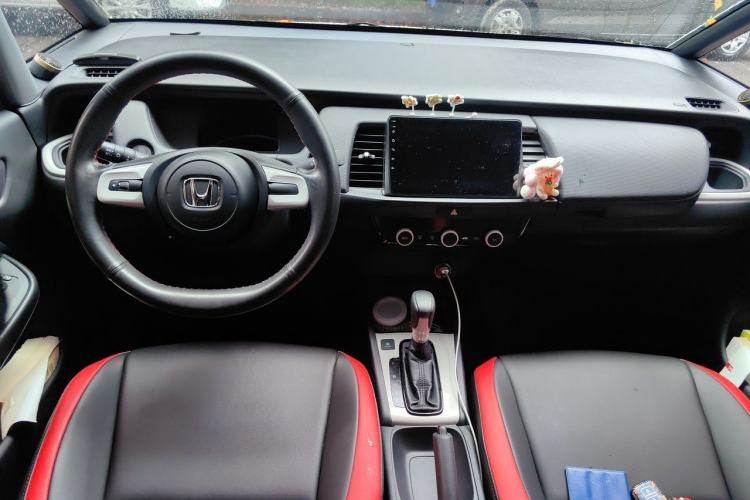 Used Honda Fit 2021 1.5L CVT Trendy Edition Center Console