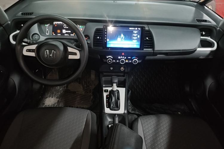 Used Honda Fit 2021 1.5L CVT Trend Edition Center Console
