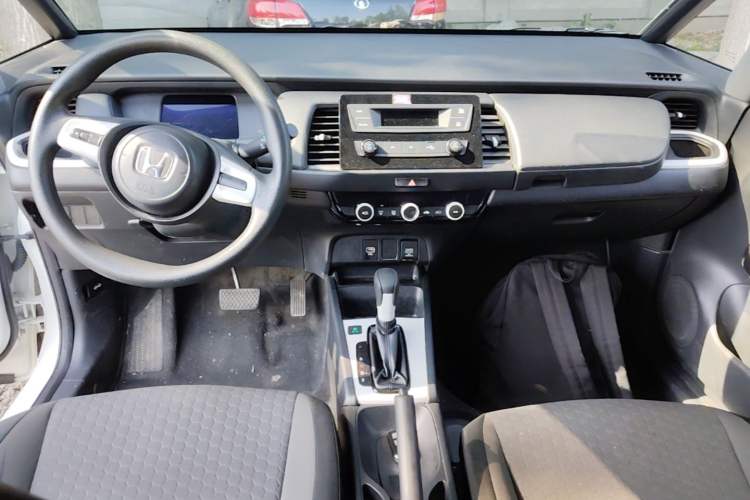 Used Honda Fit 2021 1.5L CVT Trendy Sports Edition Center Console