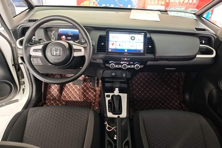 Used Honda Fit 2021 1.5L CVT Trend Edition Center Console