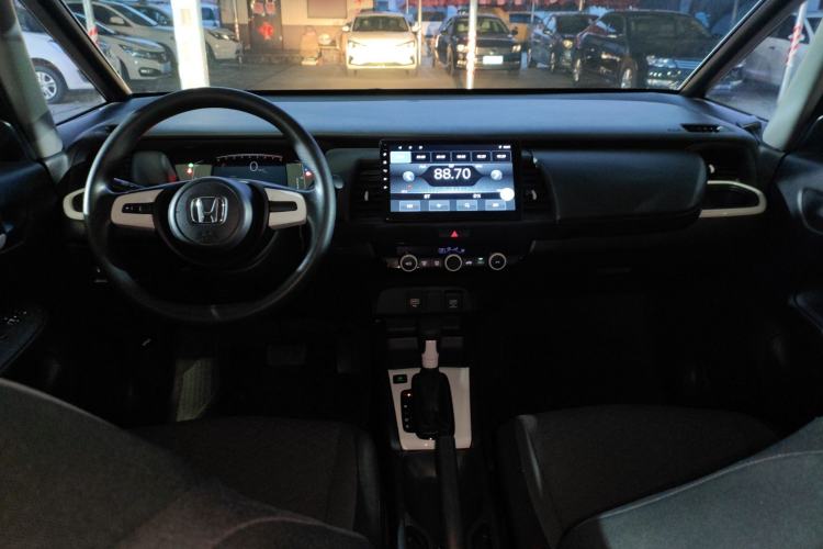 Used Honda Fit 2021 1.5L CVT Trend Edition Center Console