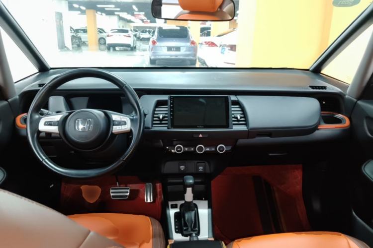 Used Honda Fit 2021 1.5L CVT Trendy Run Pro Edition Center Console