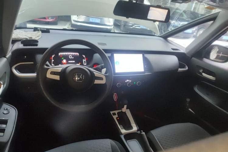 Used Honda Fit 2021 1.5L CVT Trend Edition Center Console