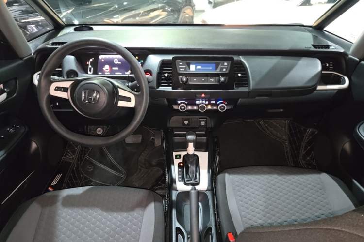Used Honda Fit 2021 1.5L CVT Trendy Run Pro Edition Center Console