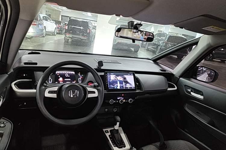Used Honda Fit 2021 1.5L CVT Trend Edition Center Console