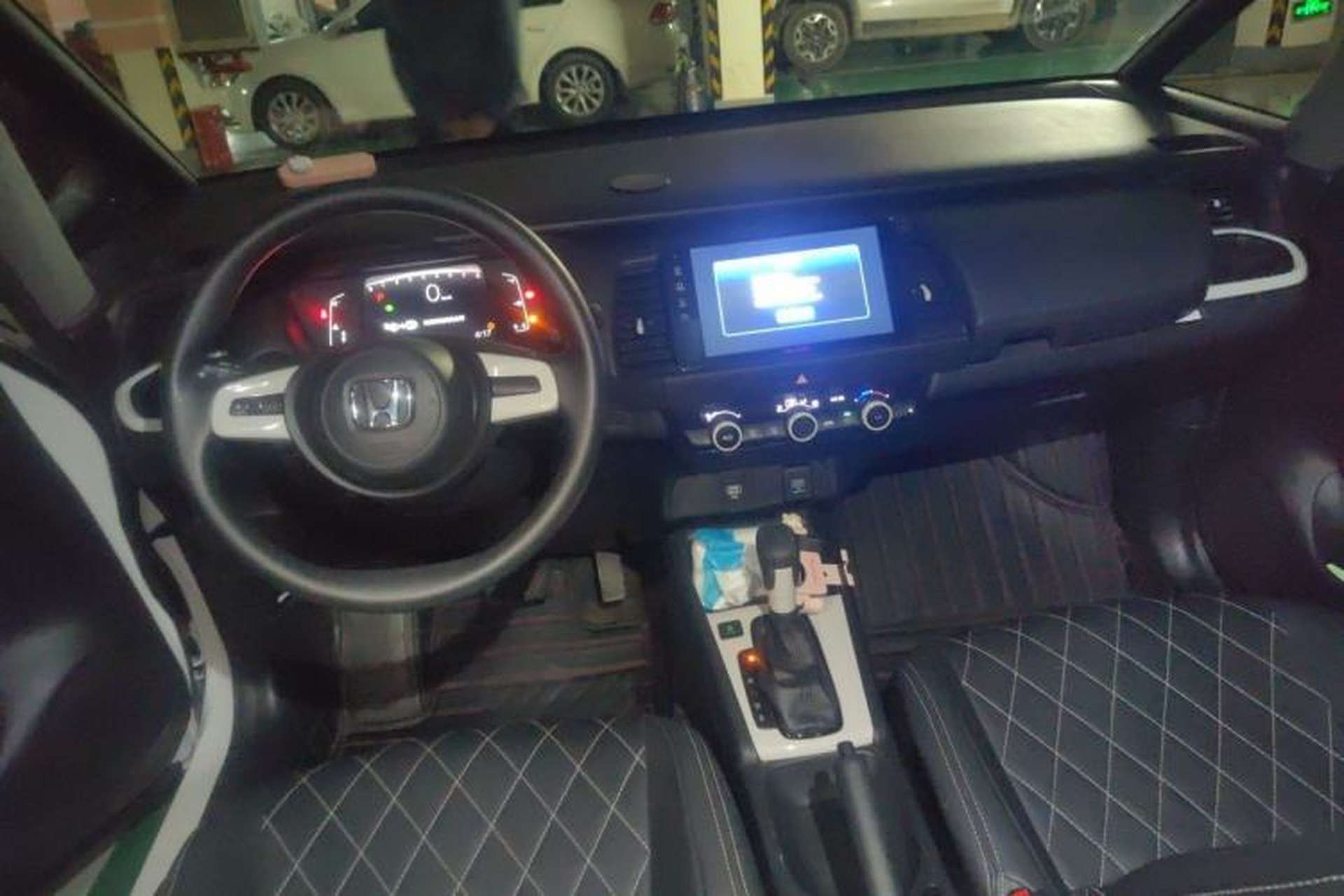 Used Honda Fit 2021 1.5L CVT Trend Edition Center Console