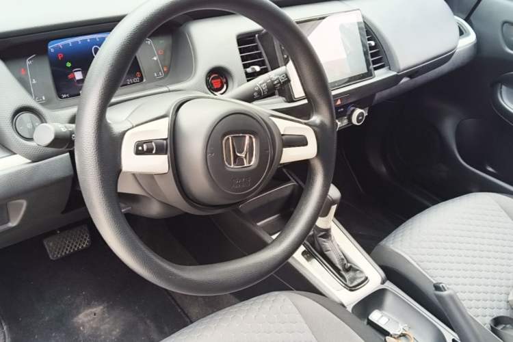 Used Honda Fit 2021 1.5L CVT Trend Edition Center Console