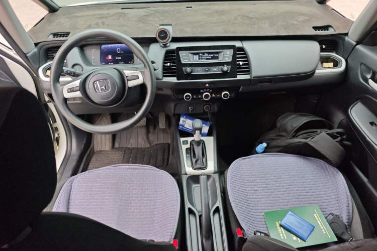 Used Honda Fit 2021 1.5L CVT Trend Edition Center Console