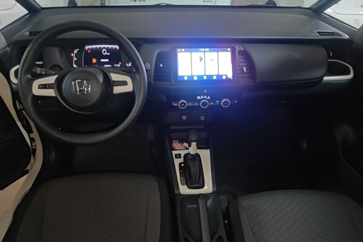 Used Honda Fit 2021 1.5L CVT Trendy Run Pro Edition Center Console