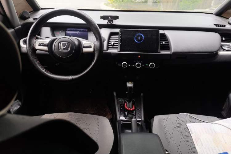 Used Honda Fit 2021 1.5L CVT Trend Edition Center Console