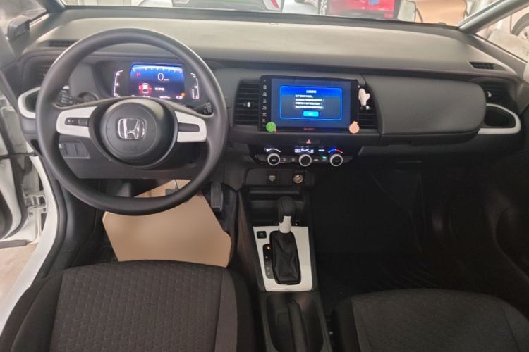 Used Honda Fit 2021 1.5L CVT Trend Edition Center Console