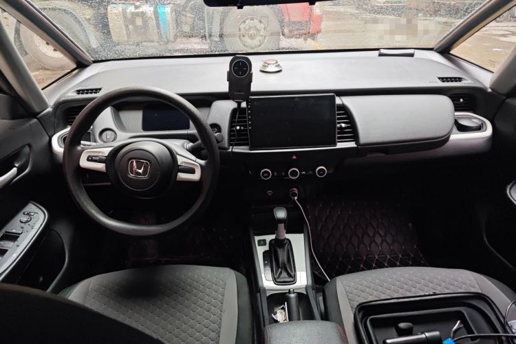 Used Honda Fit 2021 1.5L CVT Trend Edition Center Console