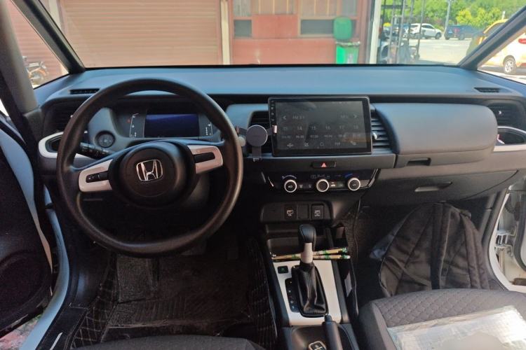Used Honda Fit 2021 1.5L CVT Trend Edition Center Console