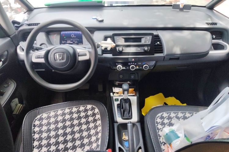 Used Honda Fit 2021 1.5L CVT Trend Edition Center Console