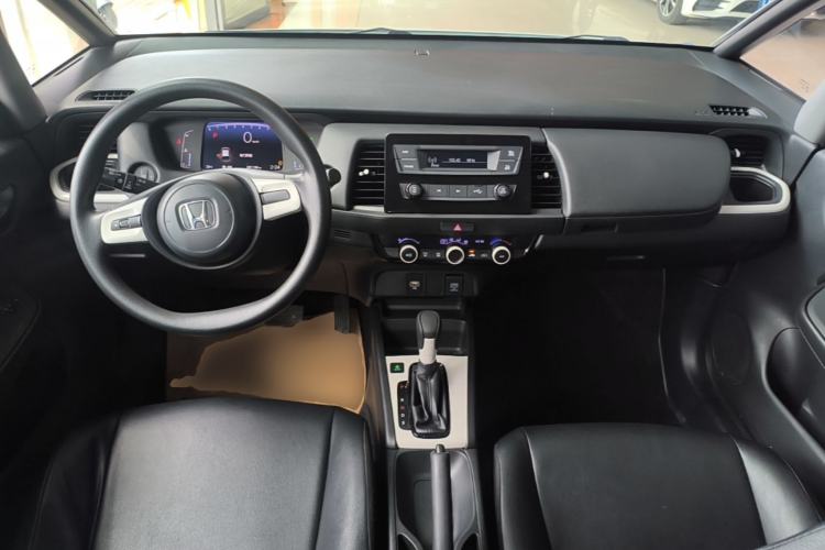 Used Honda Fit 2021 1.5L CVT Trend Edition Center Console