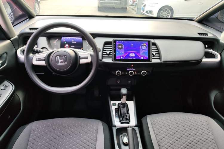 Used Honda Fit 2021 1.5L CVT Trend Edition Center Console