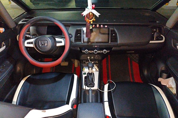 Used Honda Fit 2021 1.5L CVT Trendy Edition Center Console