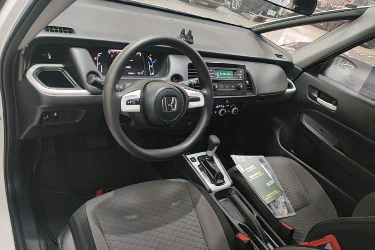 Used Honda Fit 2021 1.5L CVT Trend Edition Center Console