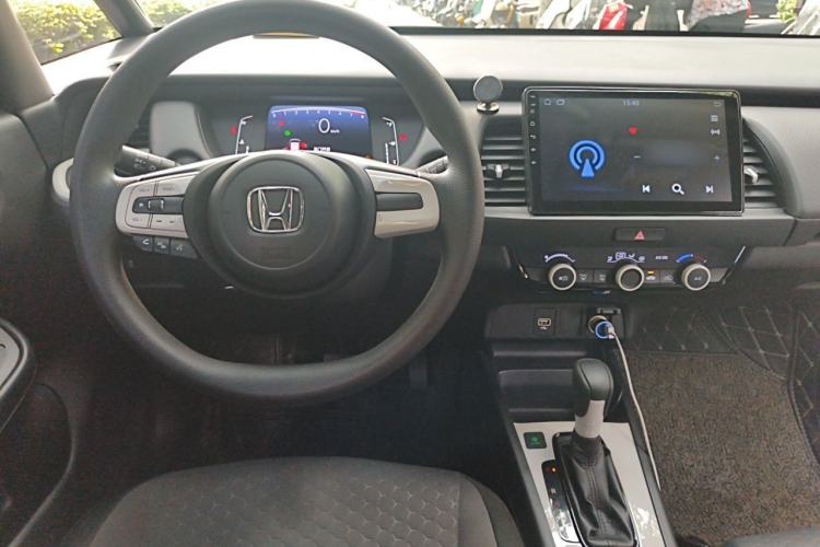 Used Honda Fit 2021 1.5L CVT Trend Edition Center Console