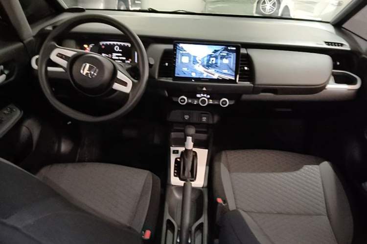 Used Honda Fit 2021 1.5L CVT Trend Edition Center Console