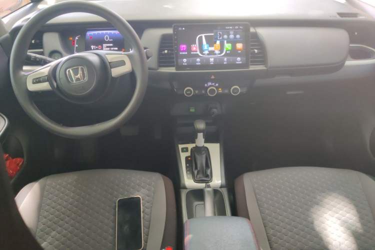 Used Honda Fit 2021 1.5L CVT Trend Edition Center Console