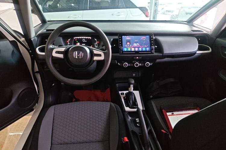 Used Honda Fit 2021 1.5L CVT Trendy Run Pro Edition Center Console