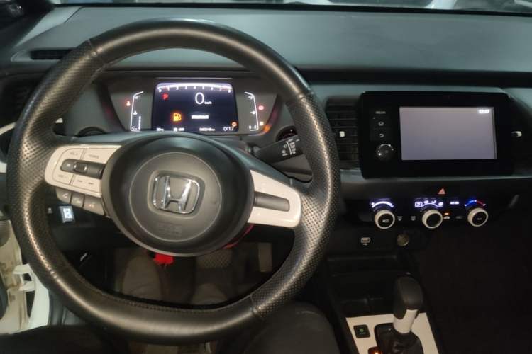 Used Honda Fit 2021 1.5L CVT Trendy Sports Edition Center Console