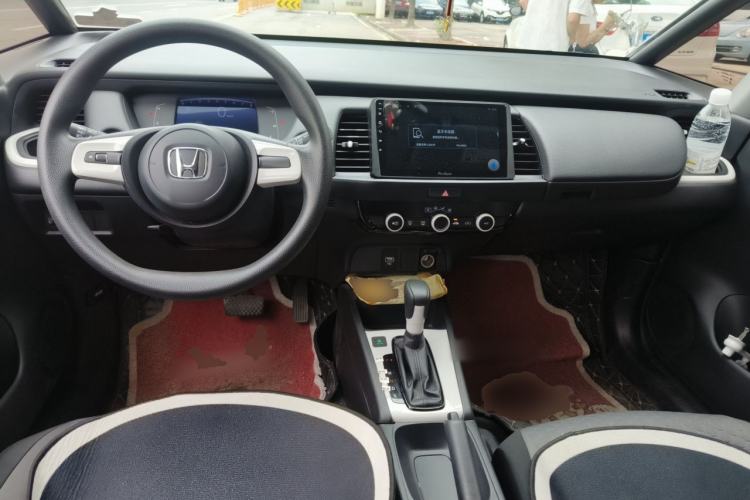 Used Honda Fit 2021 1.5L CVT Trend Edition Center Console